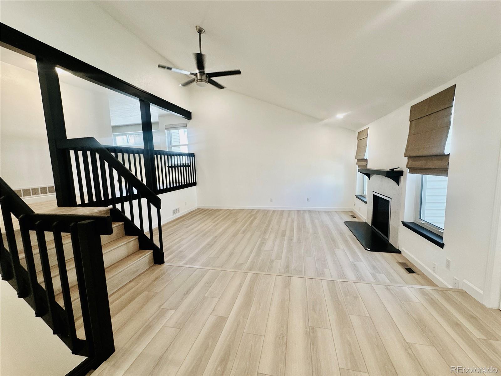 MLS Image #3 for 7629 s monaco way,centennial, Colorado