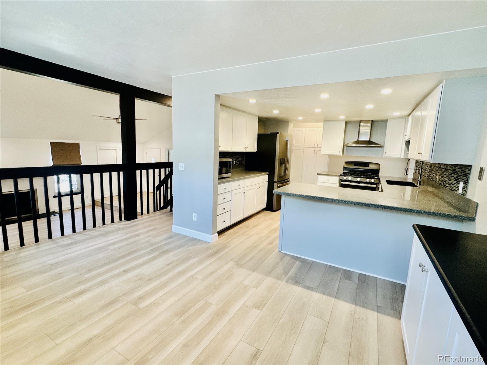 MLS Image #8 for 7629 s monaco way,centennial, Colorado