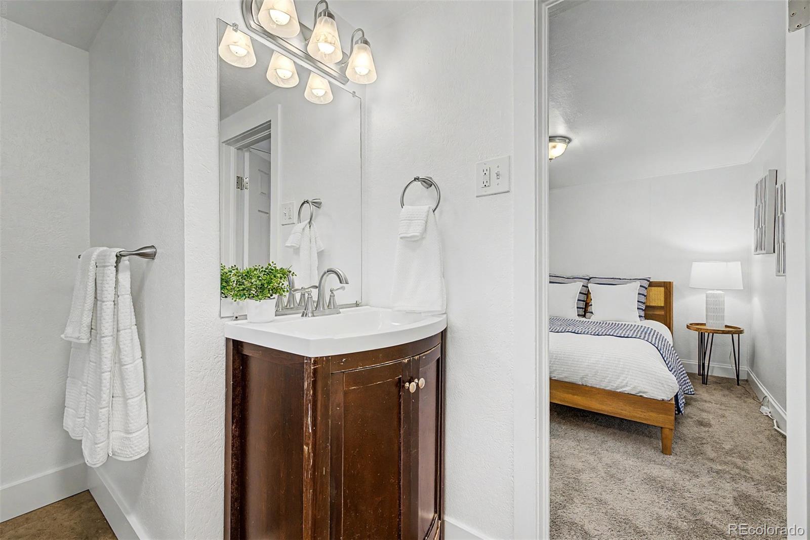 MLS Image #18 for 4997  green court,denver, Colorado