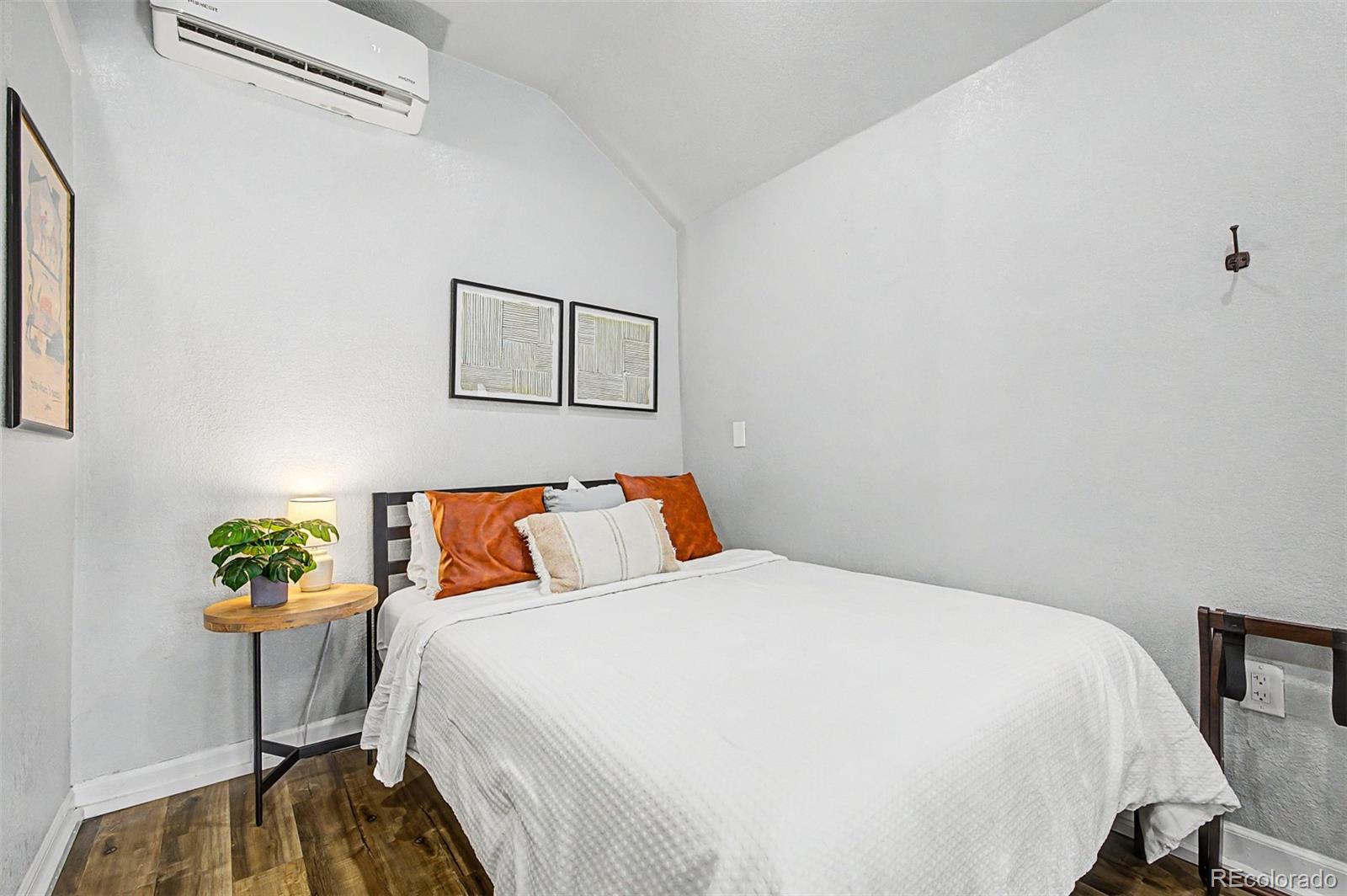 MLS Image #23 for 4997  green court,denver, Colorado