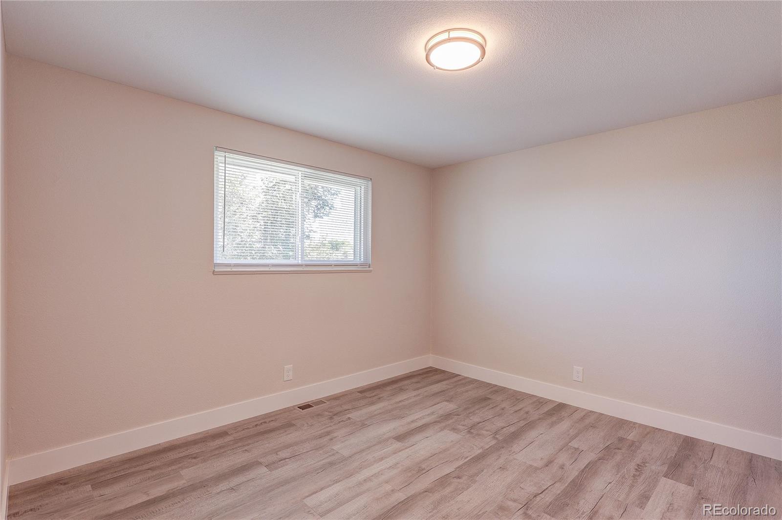 MLS Image #17 for 3100 s dale court,englewood, Colorado