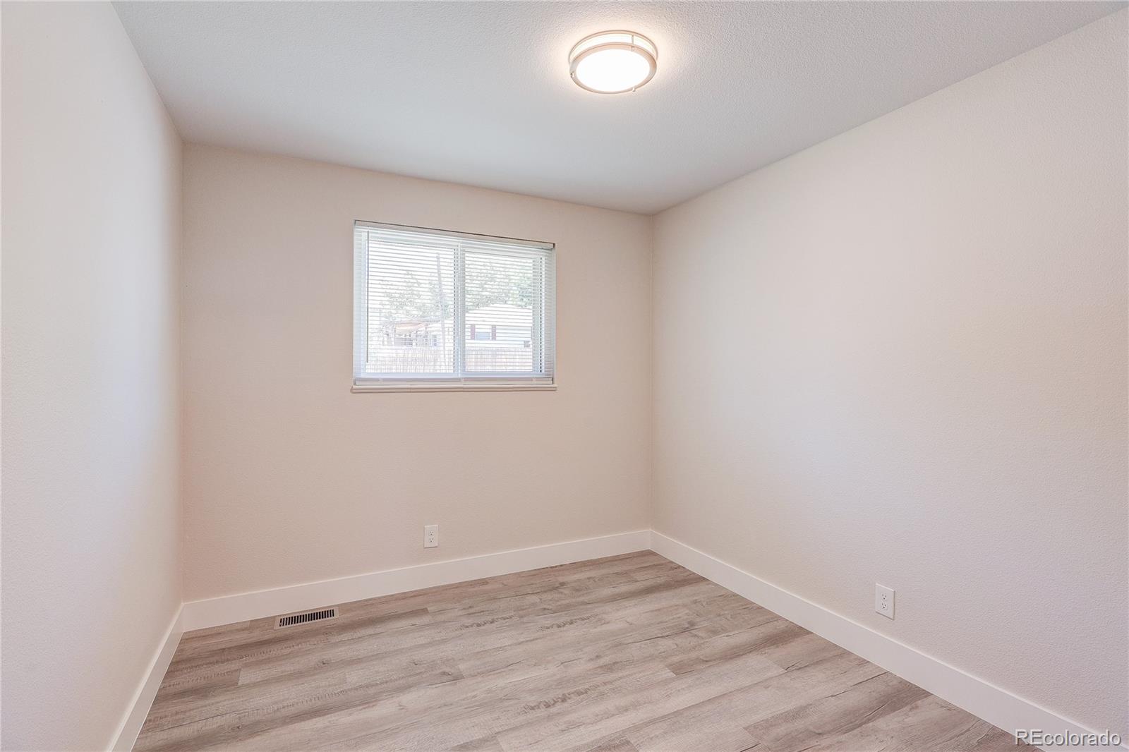 MLS Image #21 for 3100 s dale court,englewood, Colorado
