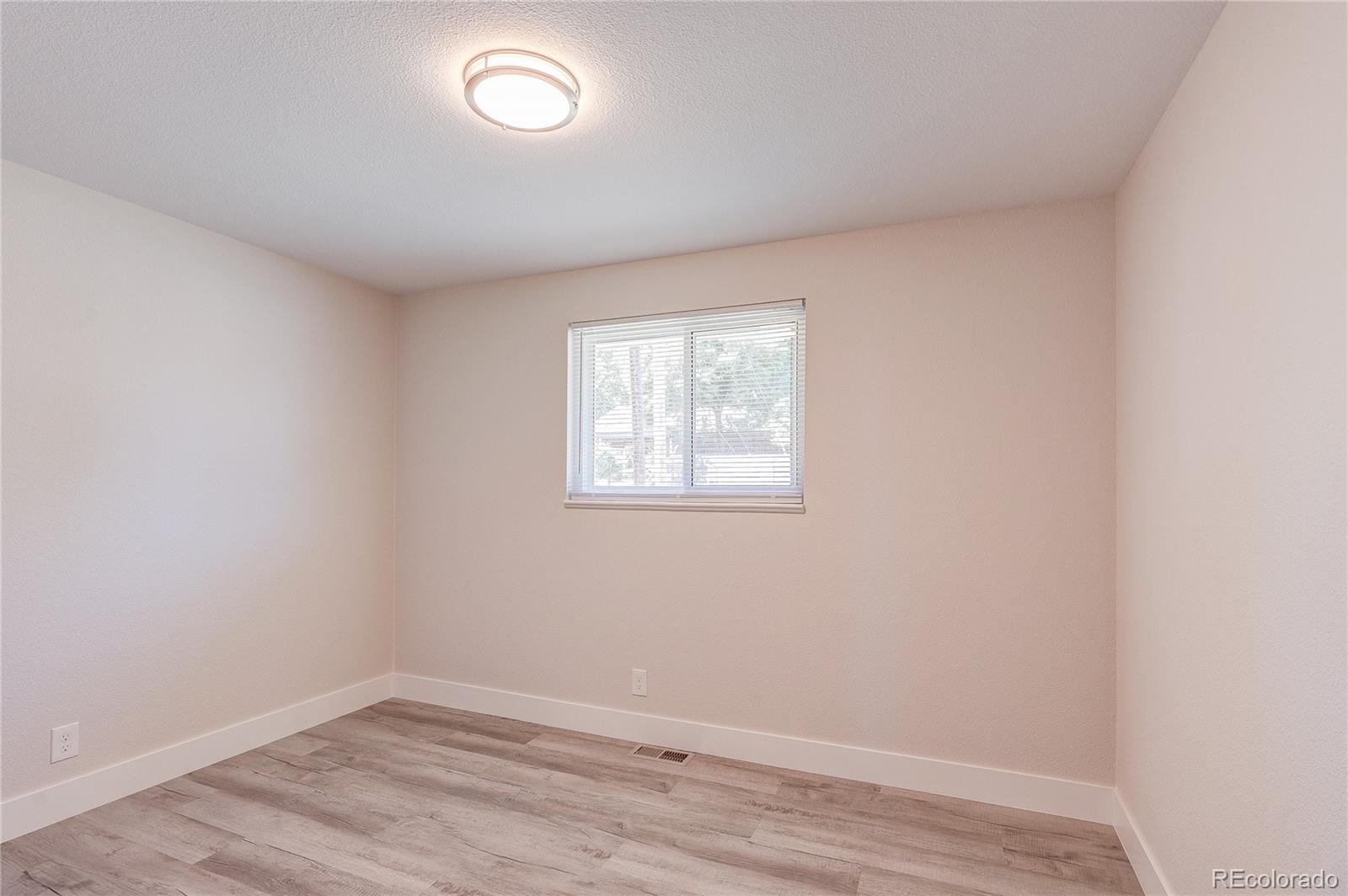 MLS Image #23 for 3100 s dale court,englewood, Colorado