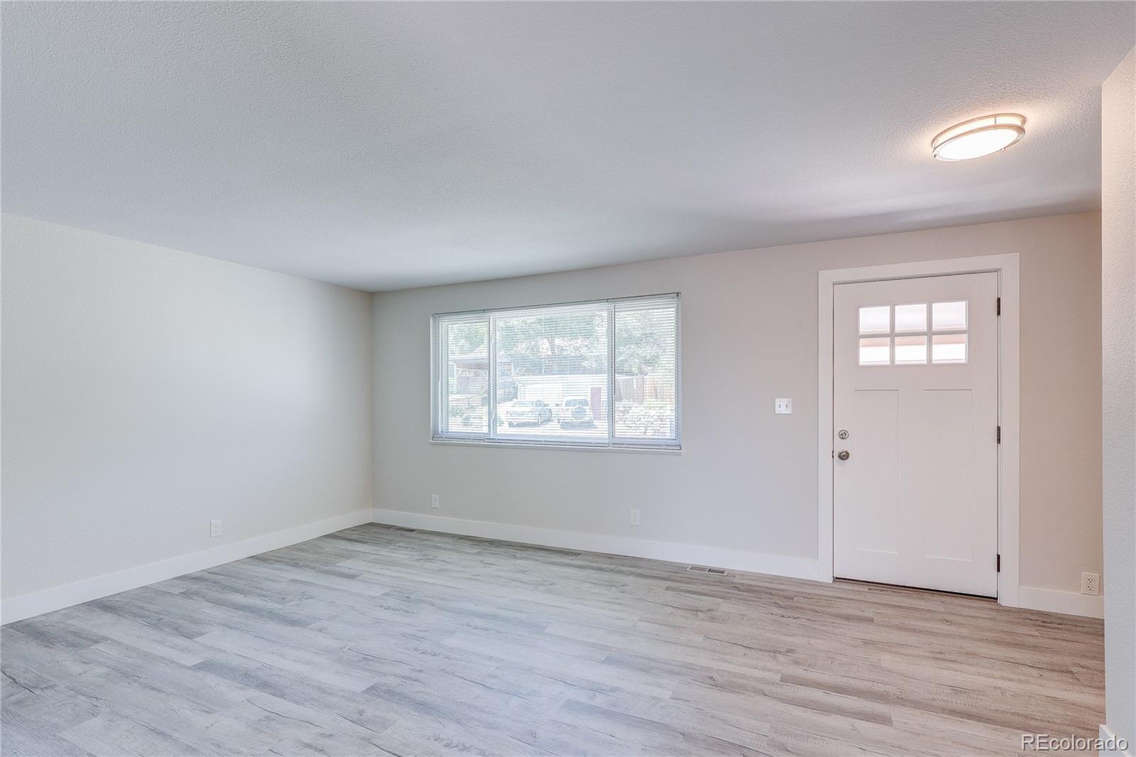 MLS Image #9 for 3100 s dale court,englewood, Colorado