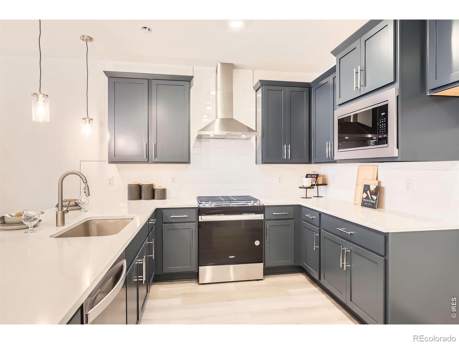MLS Image #12 for 2844  bear springs circle,longmont, Colorado