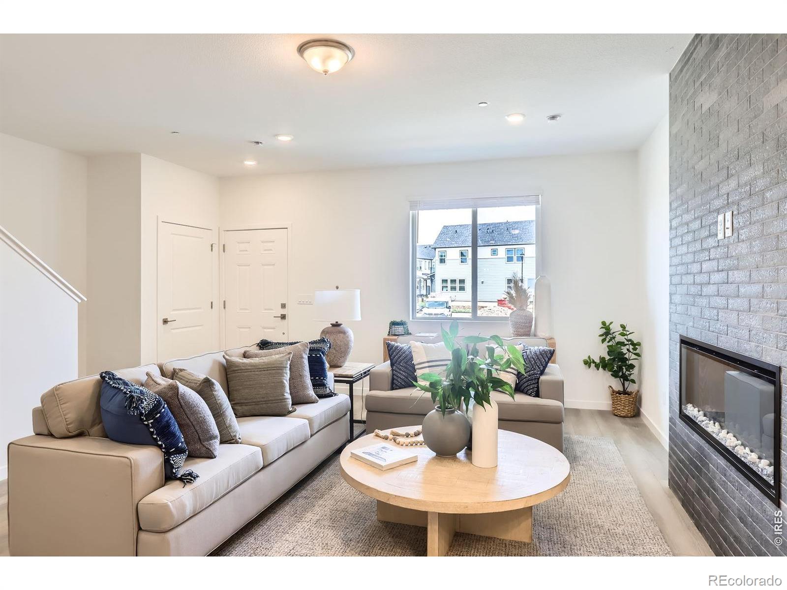 MLS Image #6 for 2844  bear springs circle,longmont, Colorado
