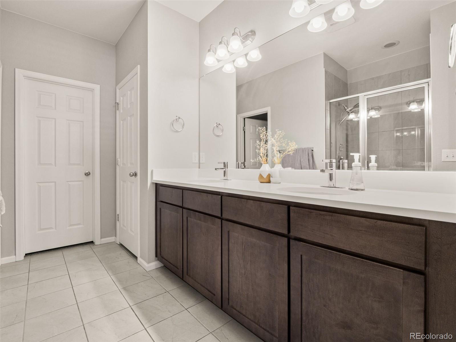 MLS Image #14 for 6513 n ceylon street,denver, Colorado