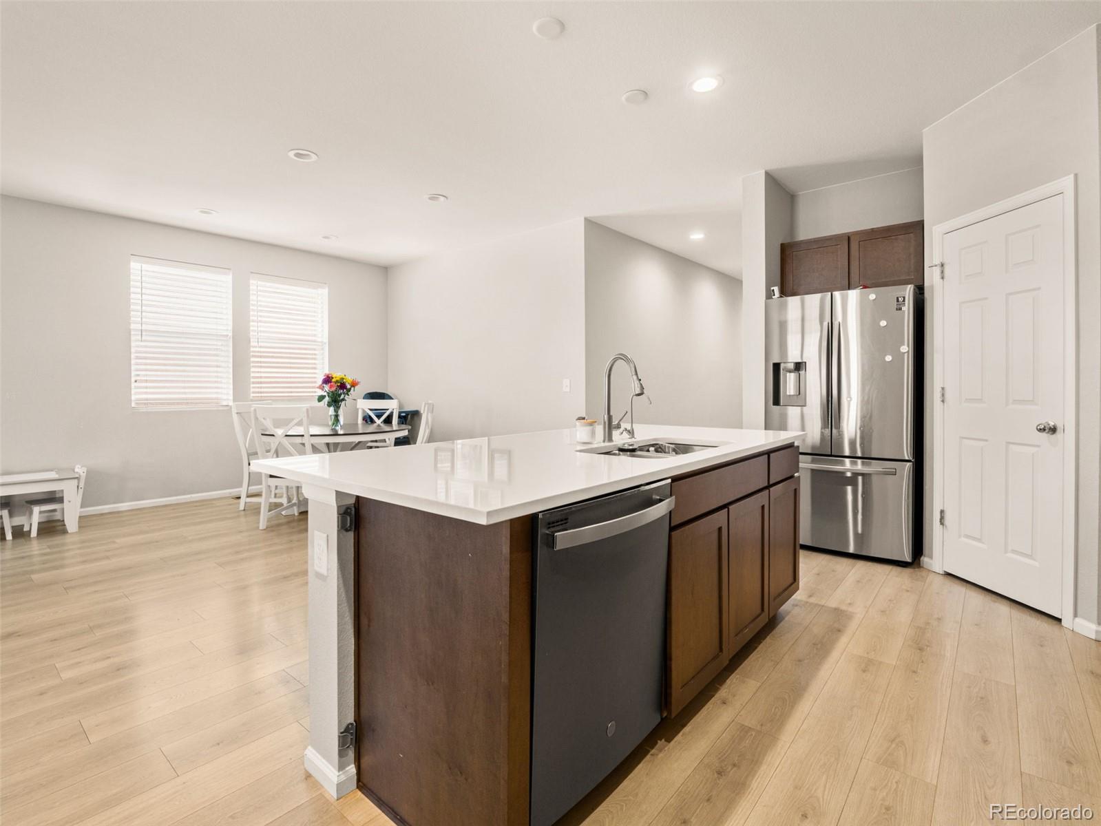 MLS Image #9 for 6513 n ceylon street,denver, Colorado