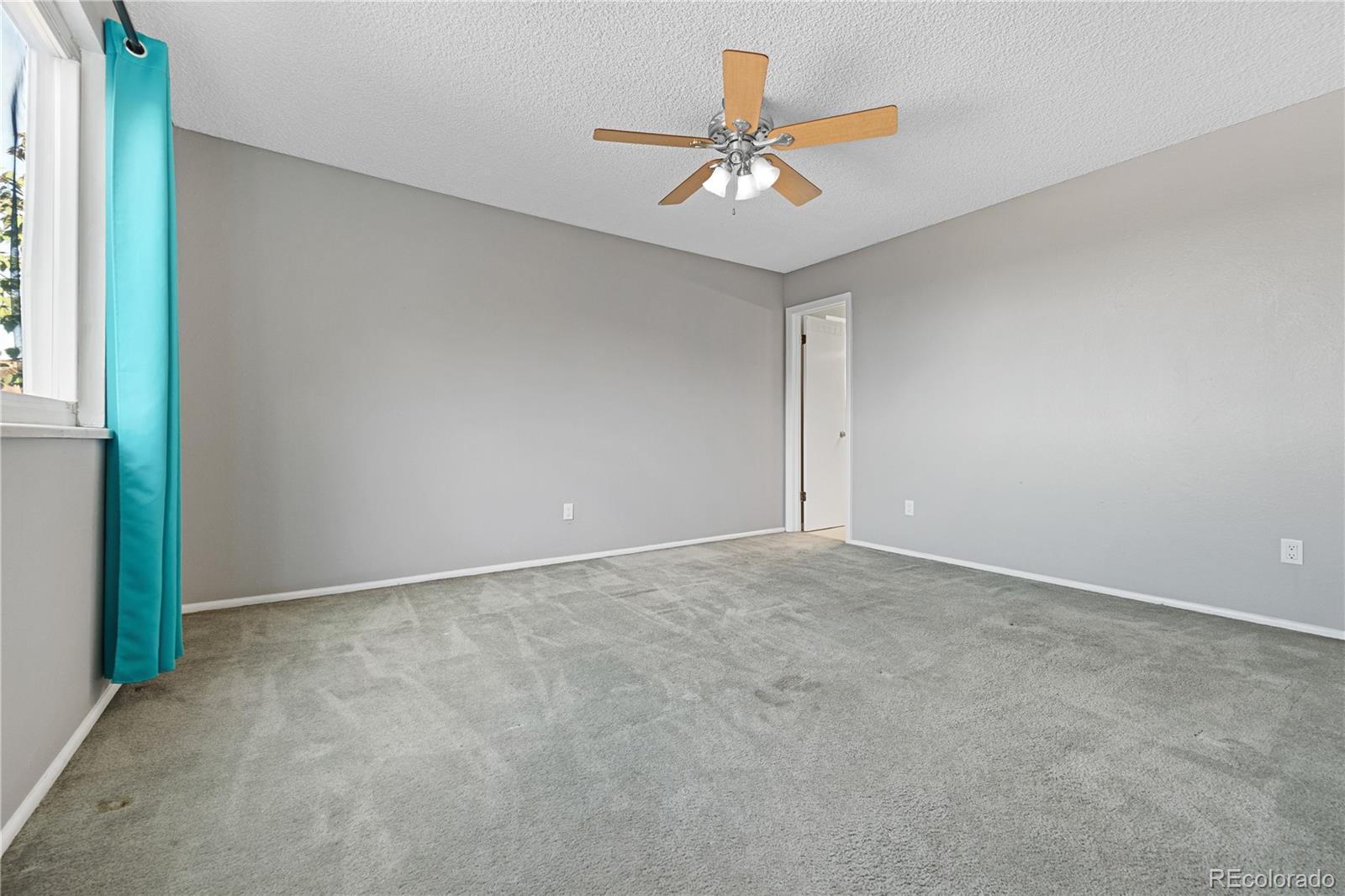 MLS Image #18 for 3855 s monaco street parkway,denver, Colorado
