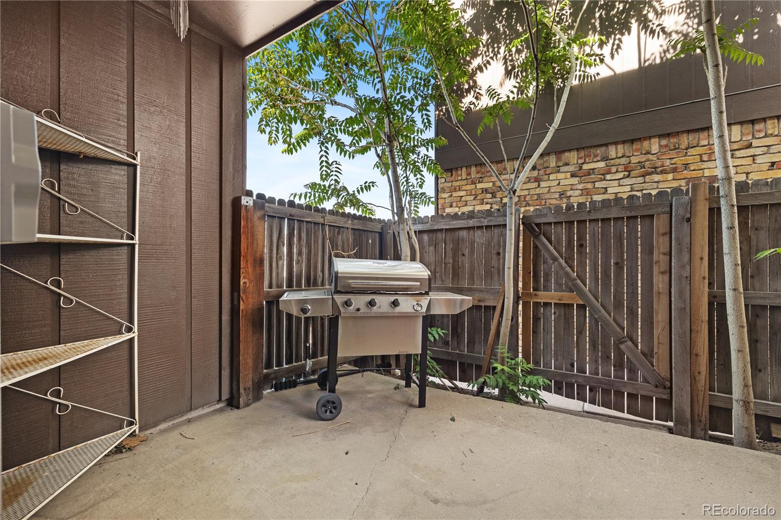 MLS Image #3 for 3855 s monaco street parkway,denver, Colorado