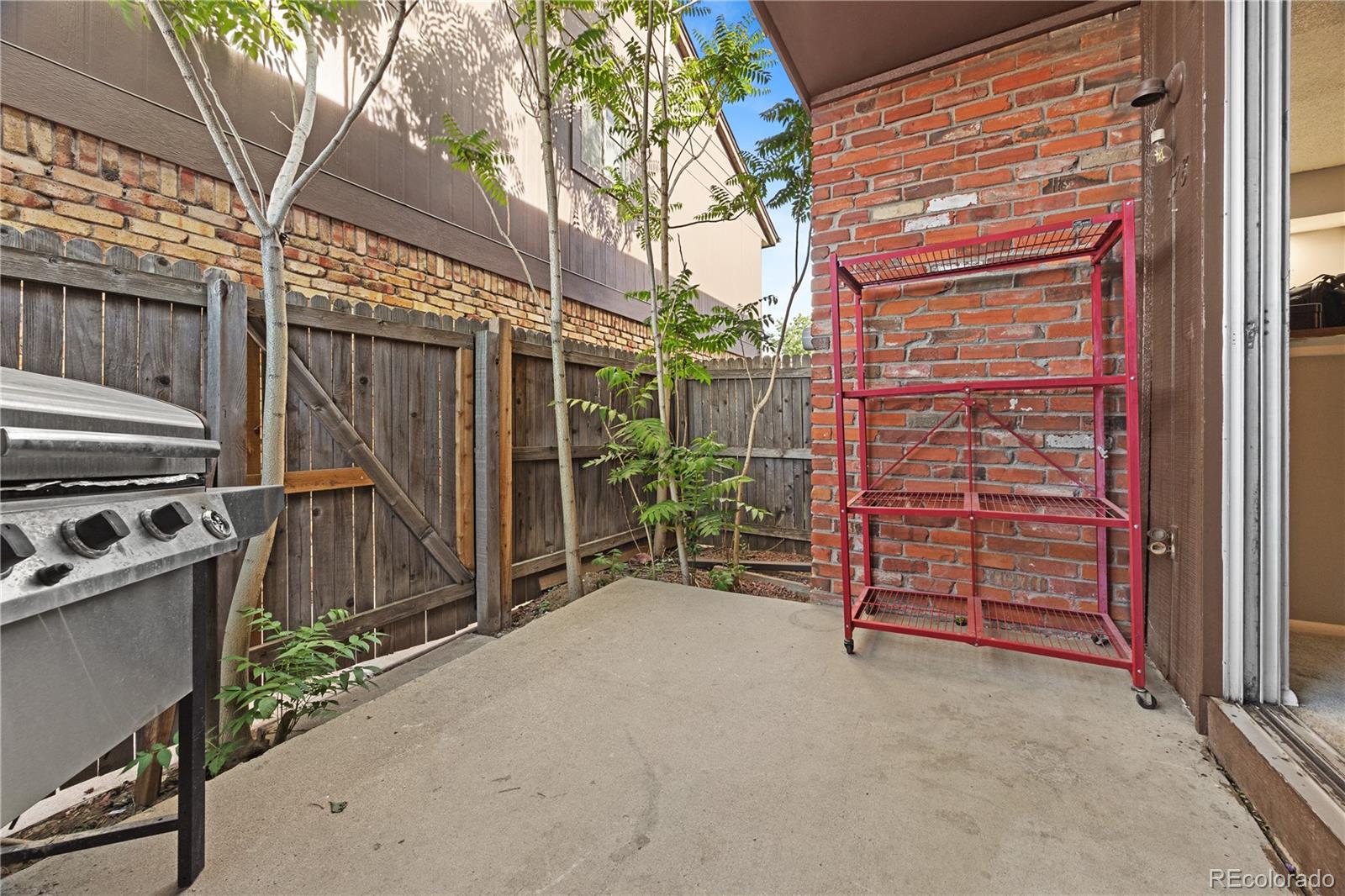 MLS Image #4 for 3855 s monaco street parkway,denver, Colorado