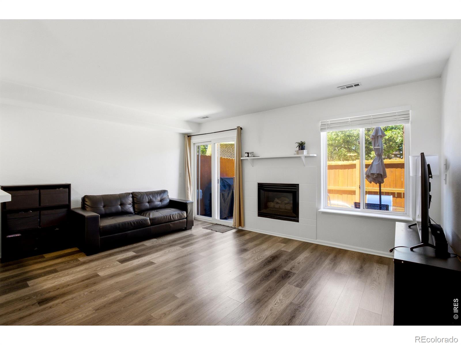 MLS Image #1 for 808  gabriel court,dacono, Colorado