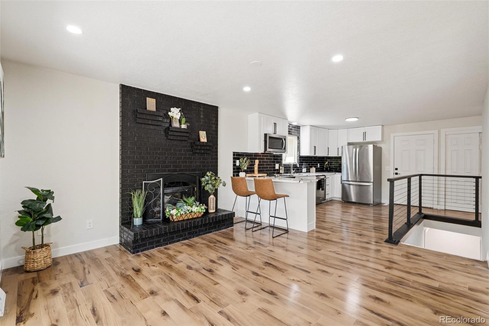 MLS Image #5 for 279 s revere street,aurora, Colorado