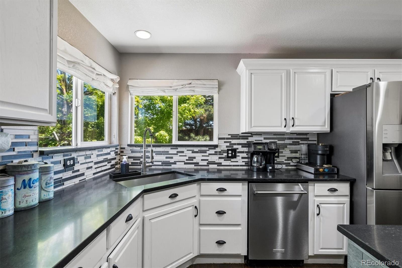 MLS Image #9 for 9962  hawthorne street,highlands ranch, Colorado