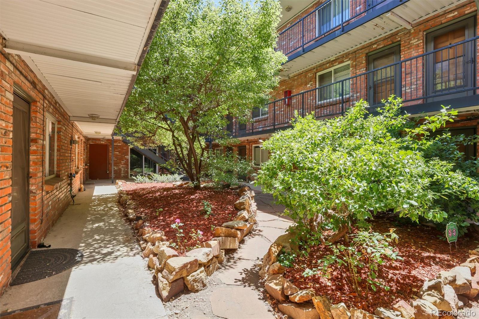 MLS Image #4 for 155 s pennsylvania street,denver, Colorado