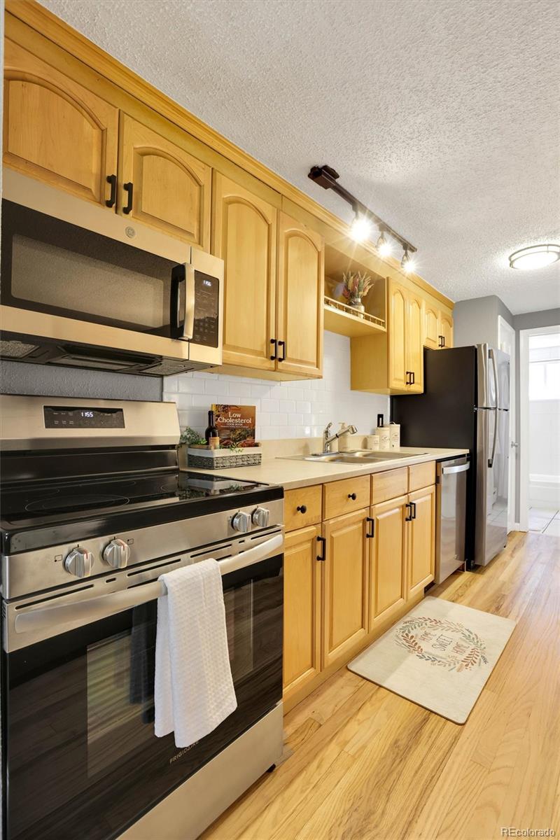 MLS Image #9 for 155 s pennsylvania street,denver, Colorado