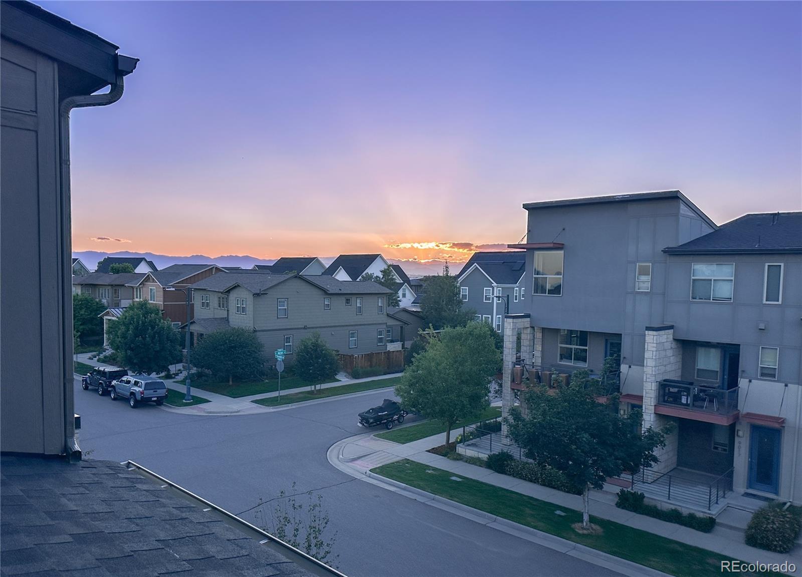 MLS Image #10 for 9026 e 52nd avenue,denver, Colorado