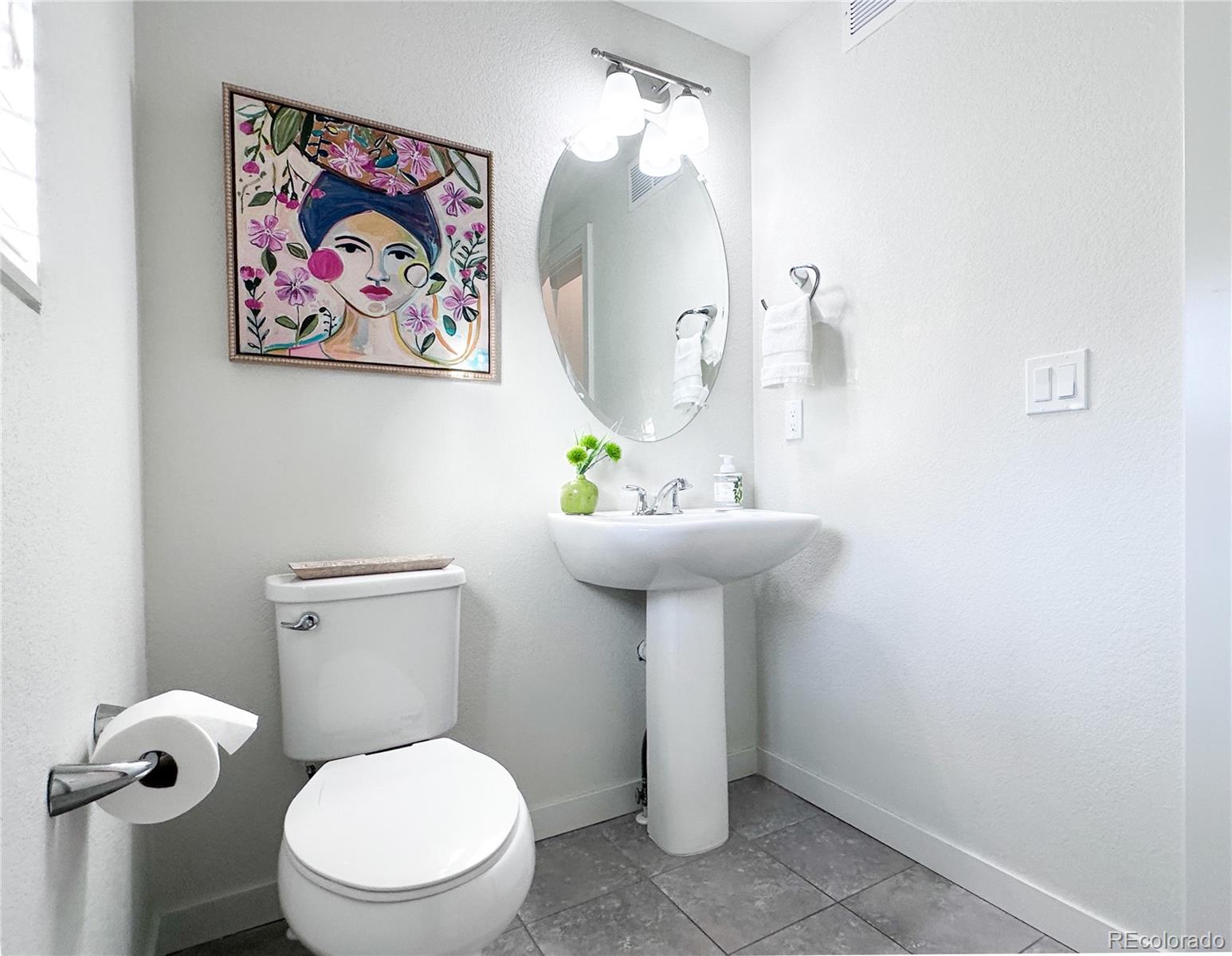 MLS Image #12 for 9026 e 52nd avenue,denver, Colorado