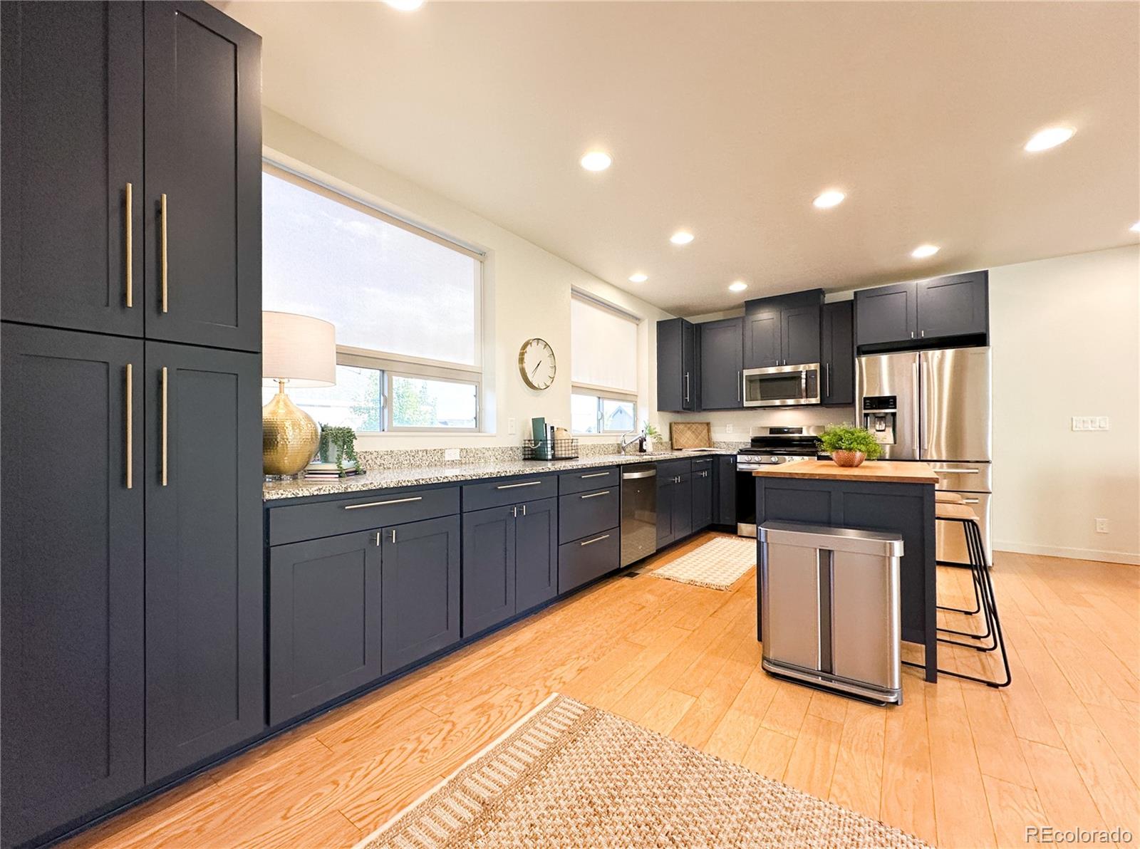 MLS Image #6 for 9026 e 52nd avenue,denver, Colorado