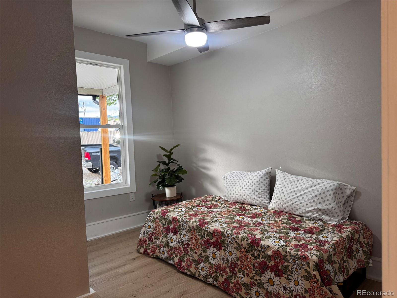 MLS Image #9 for 115 s 23rd street,colorado springs, Colorado