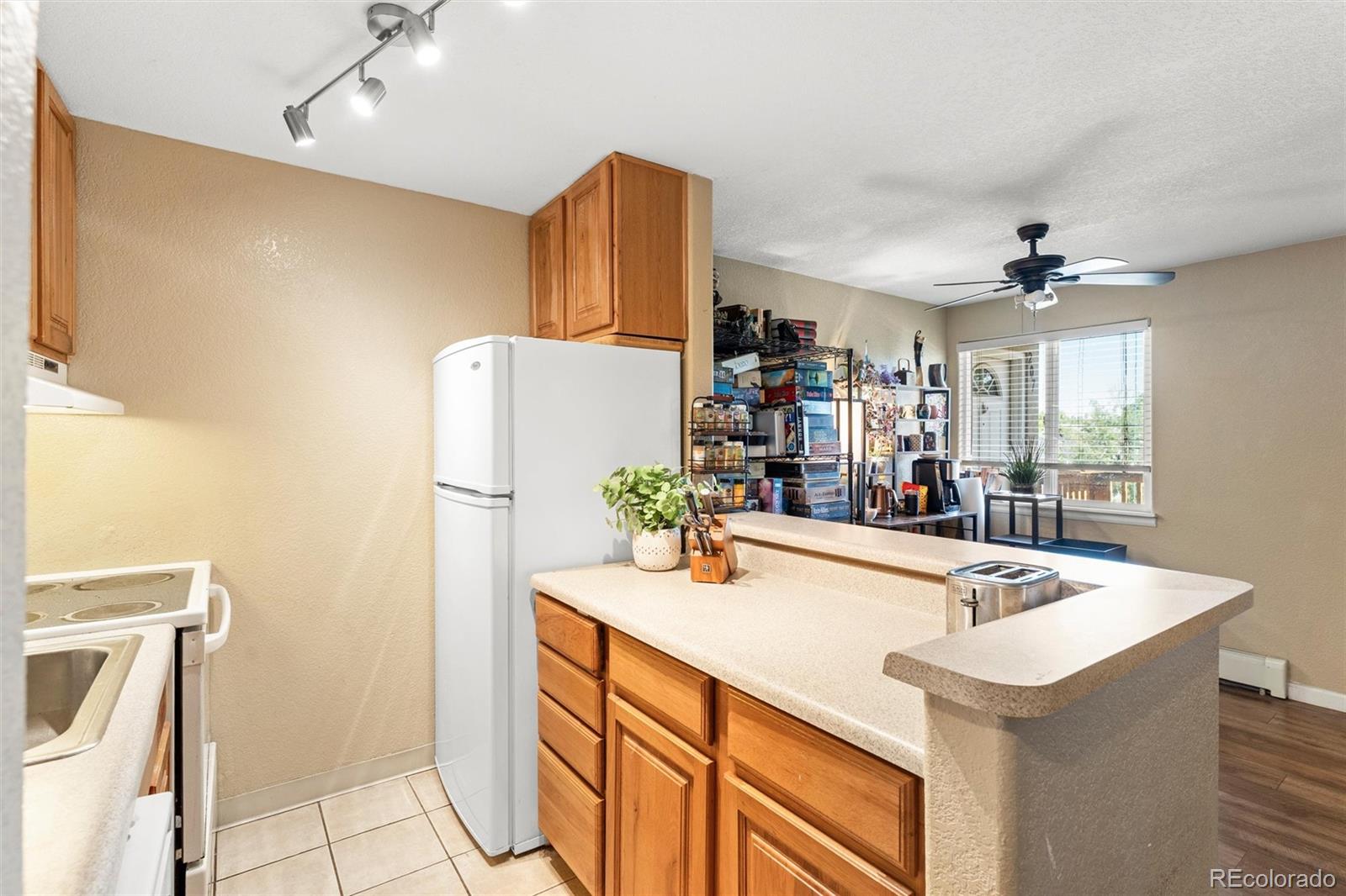 MLS Image #7 for 5402  carr street,arvada, Colorado