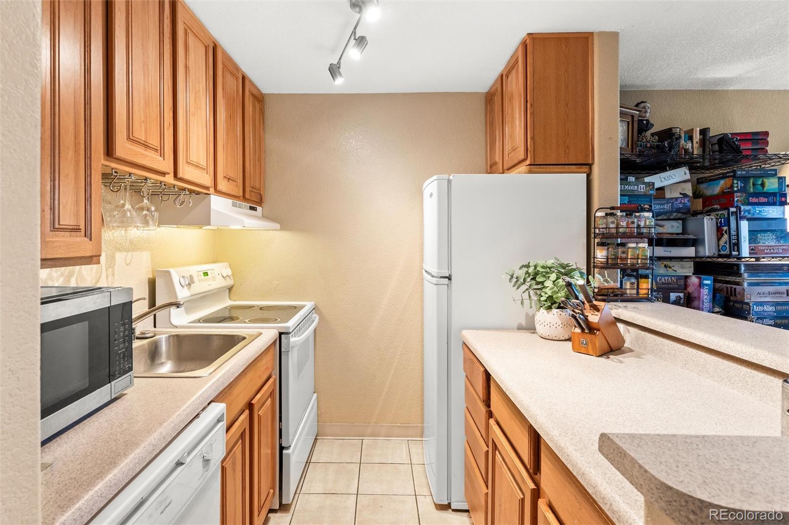 MLS Image #8 for 5402  carr street,arvada, Colorado