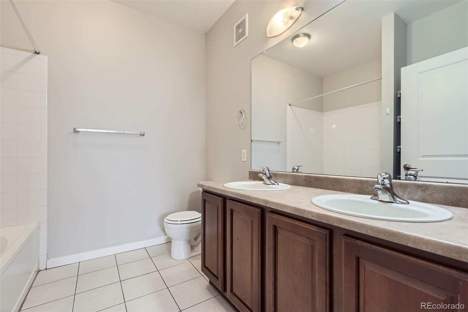 MLS Image #7 for 4100  albion street,denver, Colorado