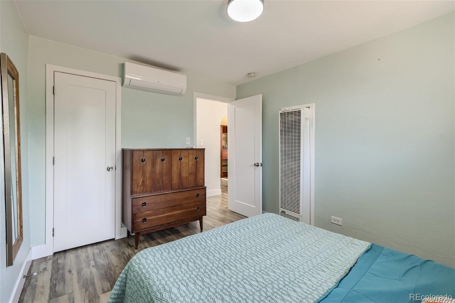 MLS Image #11 for 3233 e 33rd avenue,denver, Colorado