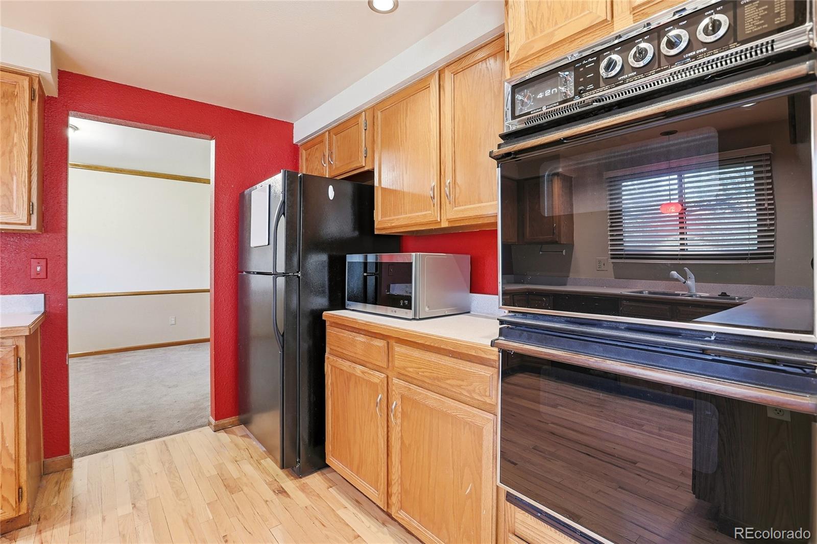 MLS Image #10 for 7614 s emerson circle,littleton, Colorado