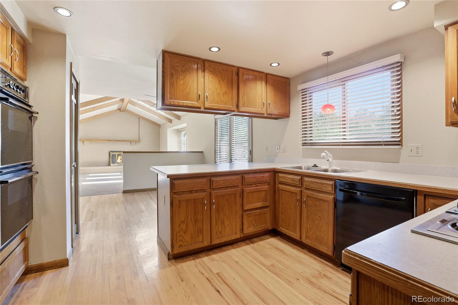 MLS Image #8 for 7614 s emerson circle,littleton, Colorado