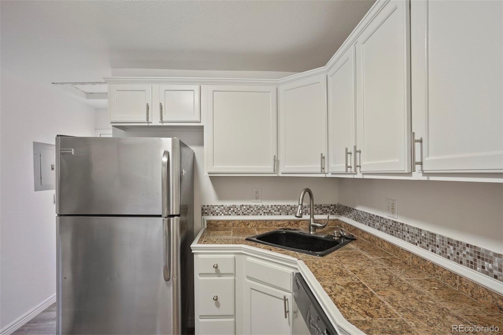 MLS Image #13 for 3089 w 18th avenue,denver, Colorado