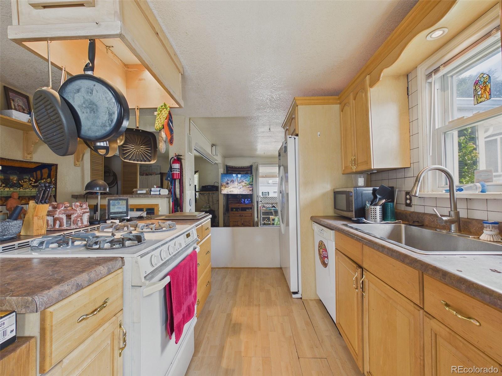 MLS Image #3 for 476  tennyson street,denver, Colorado