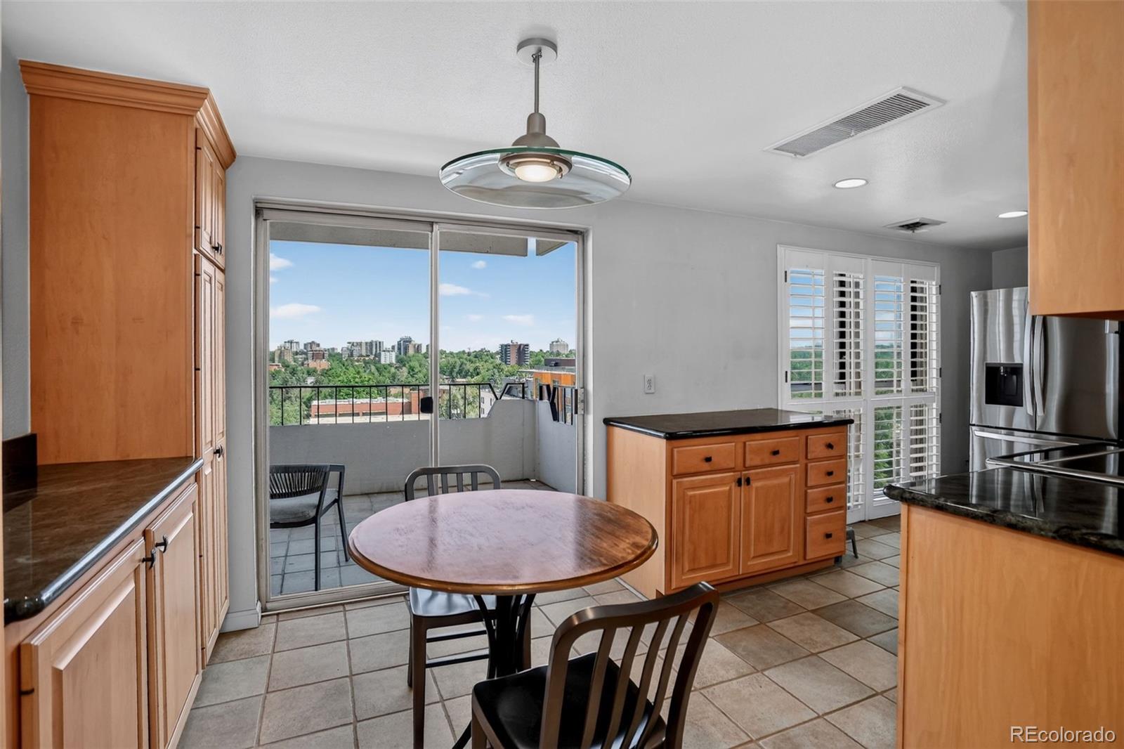 MLS Image #14 for 130 n pearl street,denver, Colorado
