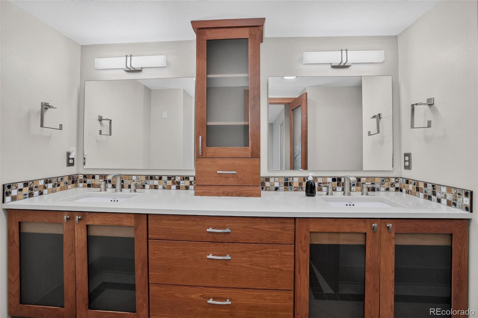 MLS Image #30 for 130 n pearl street,denver, Colorado