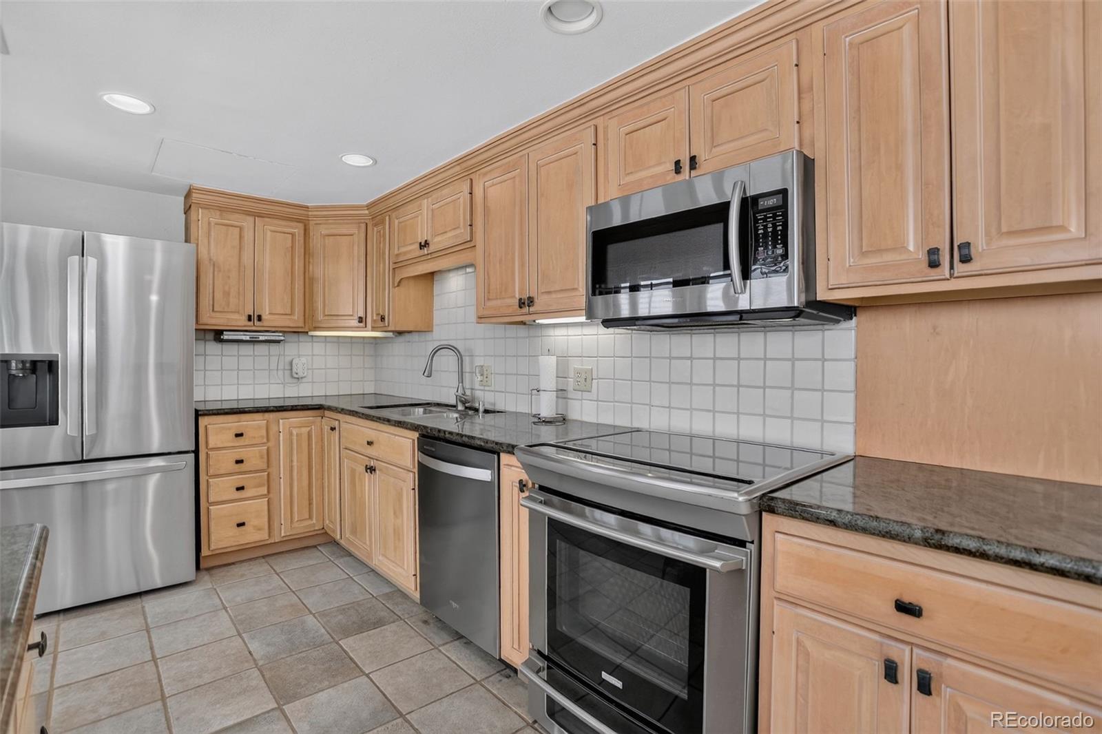 MLS Image #9 for 130 n pearl street,denver, Colorado