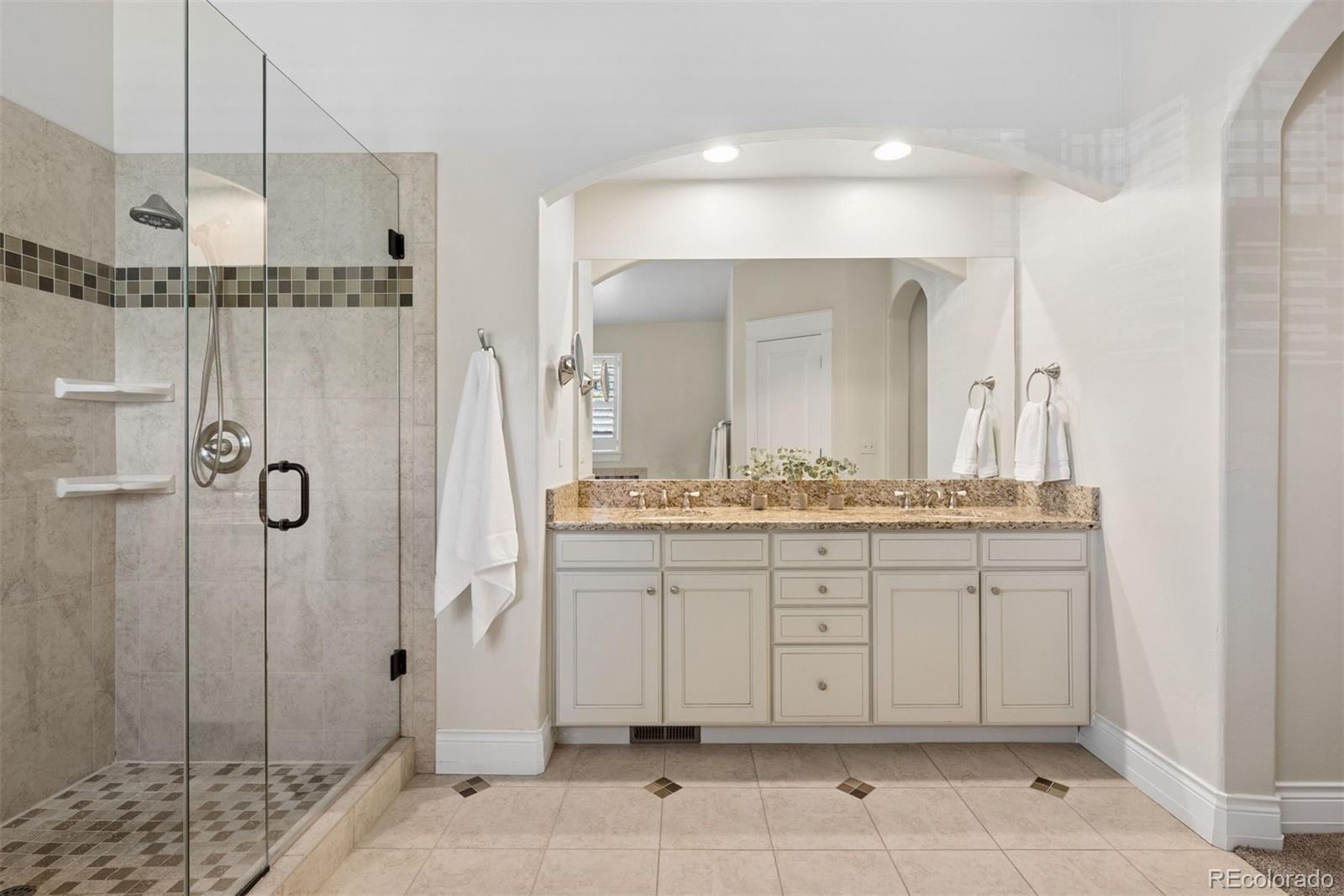 MLS Image #17 for 700  albion street,denver, Colorado