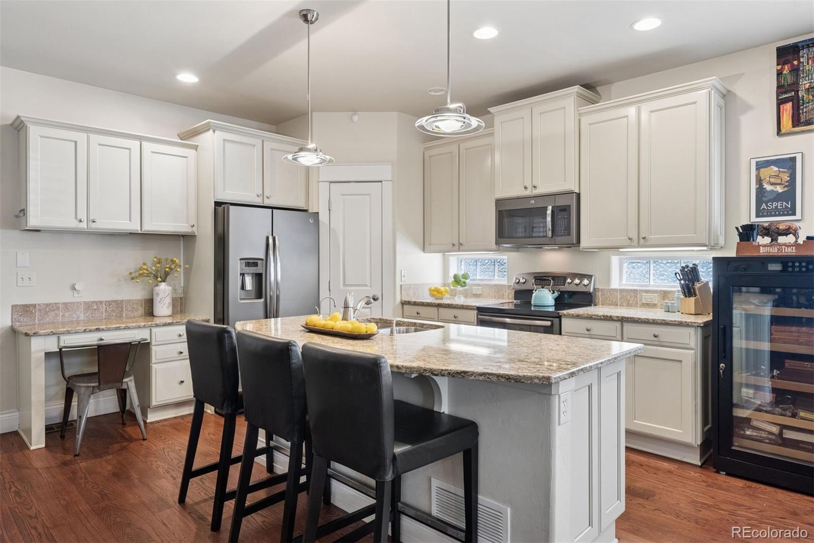 MLS Image #4 for 700  albion street,denver, Colorado
