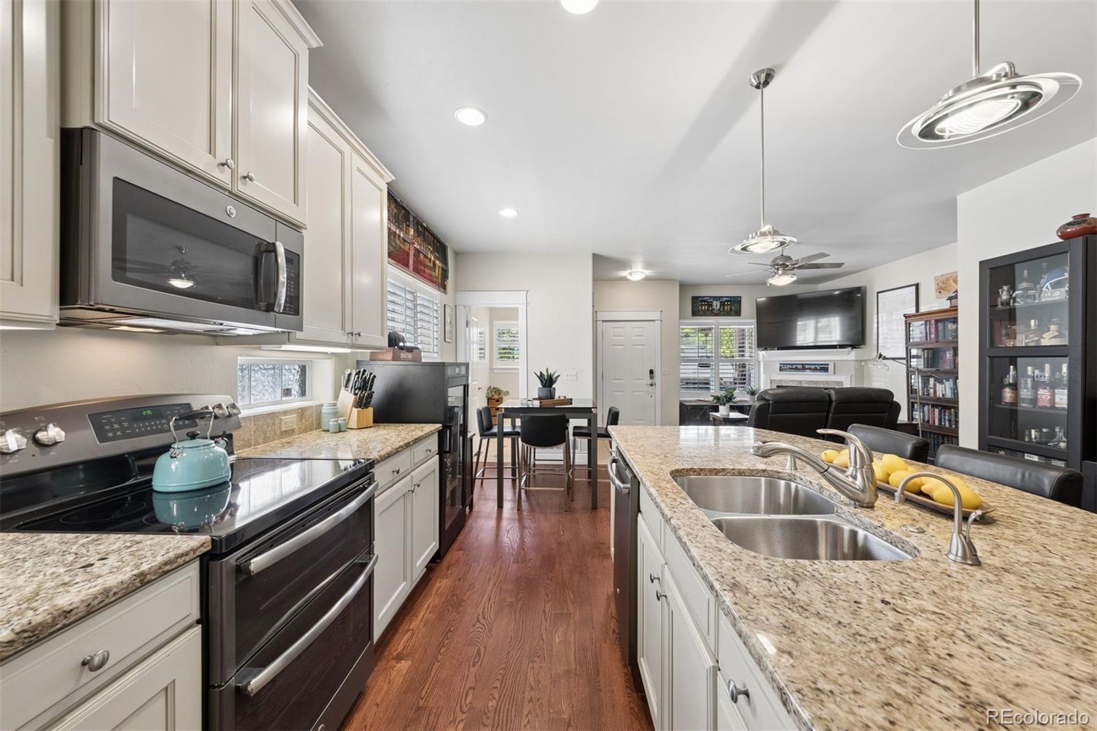 MLS Image #8 for 700  albion street,denver, Colorado