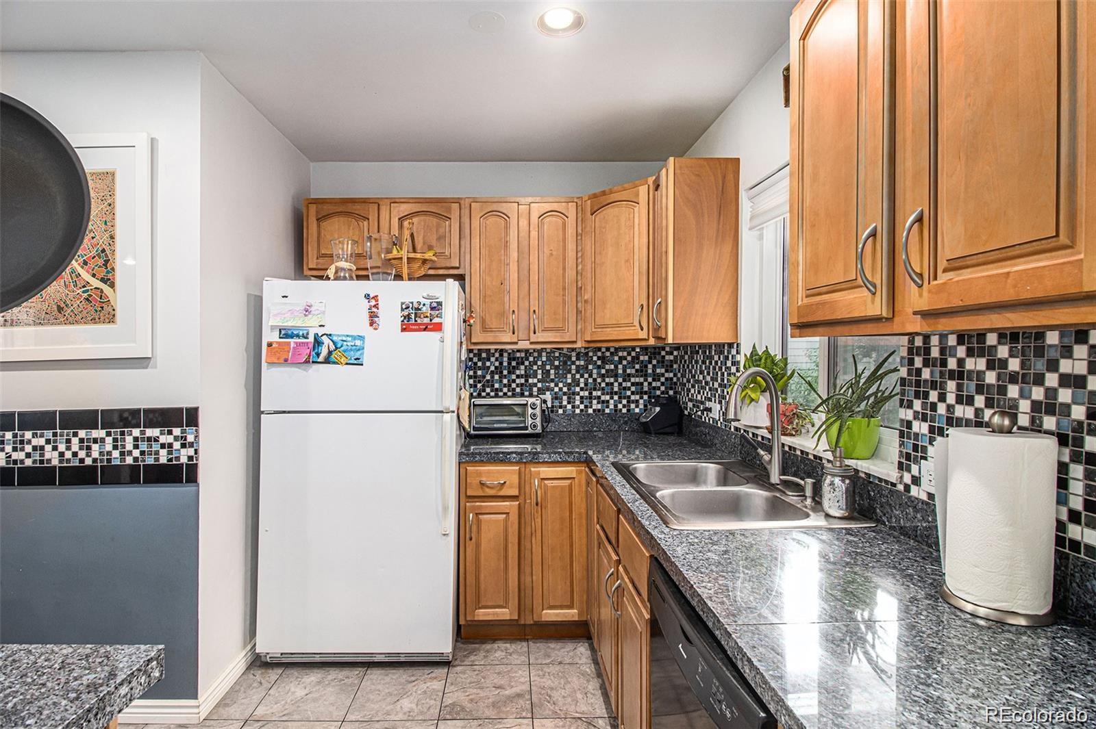 MLS Image #10 for 2895 s cherry way,denver, Colorado