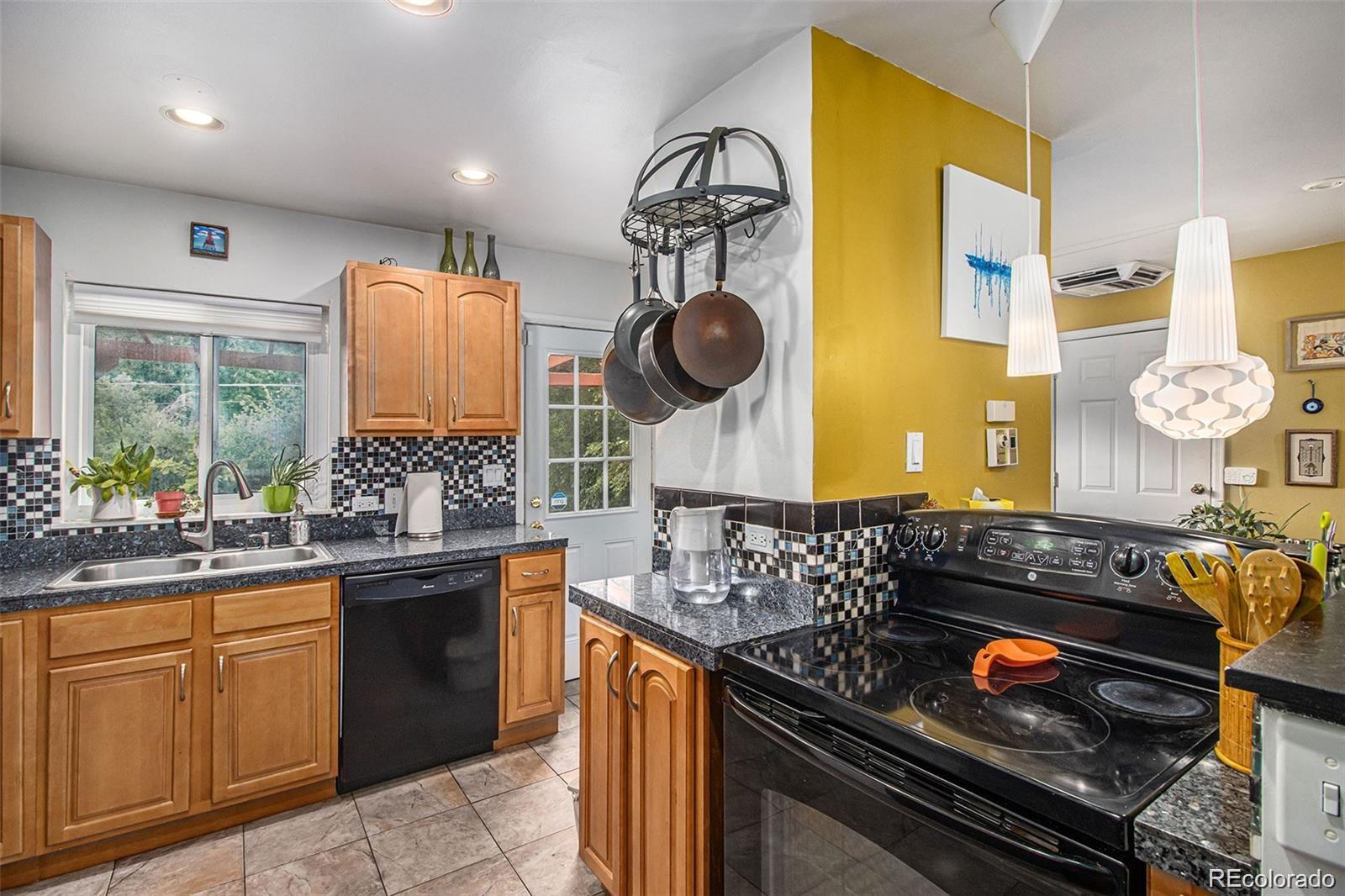 MLS Image #9 for 2895 s cherry way,denver, Colorado