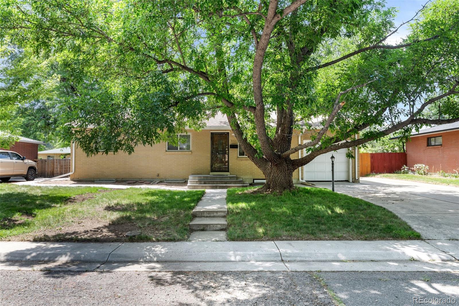 MLS Image #1 for 6421  iris court,arvada, Colorado