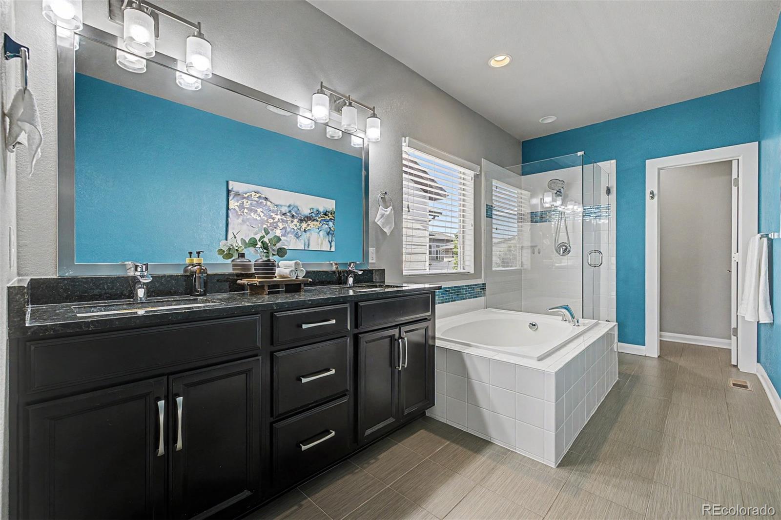 MLS Image #18 for 6710  larsh drive,denver, Colorado