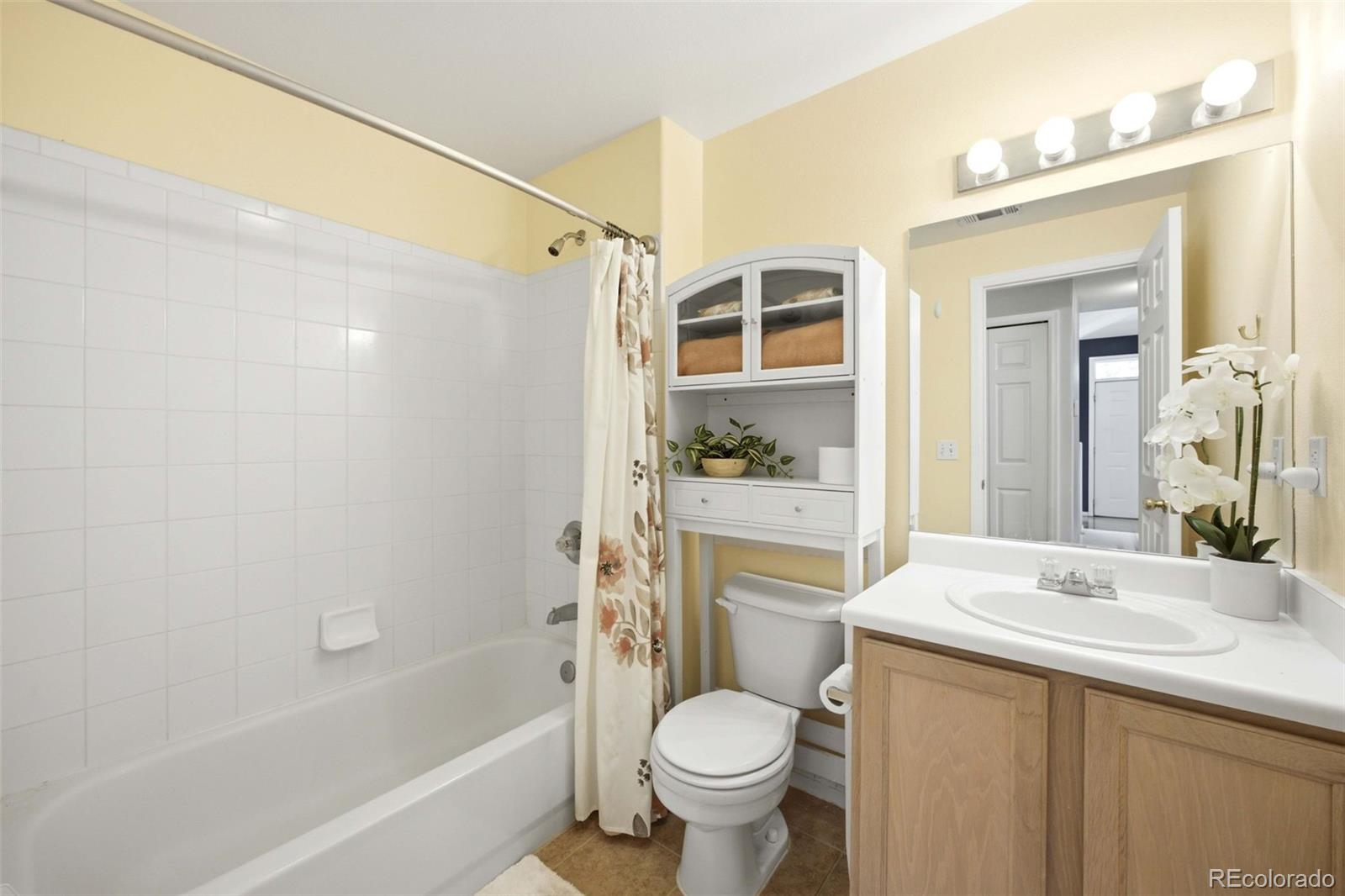 MLS Image #13 for 8500 e jefferson avenue 2f,denver, Colorado