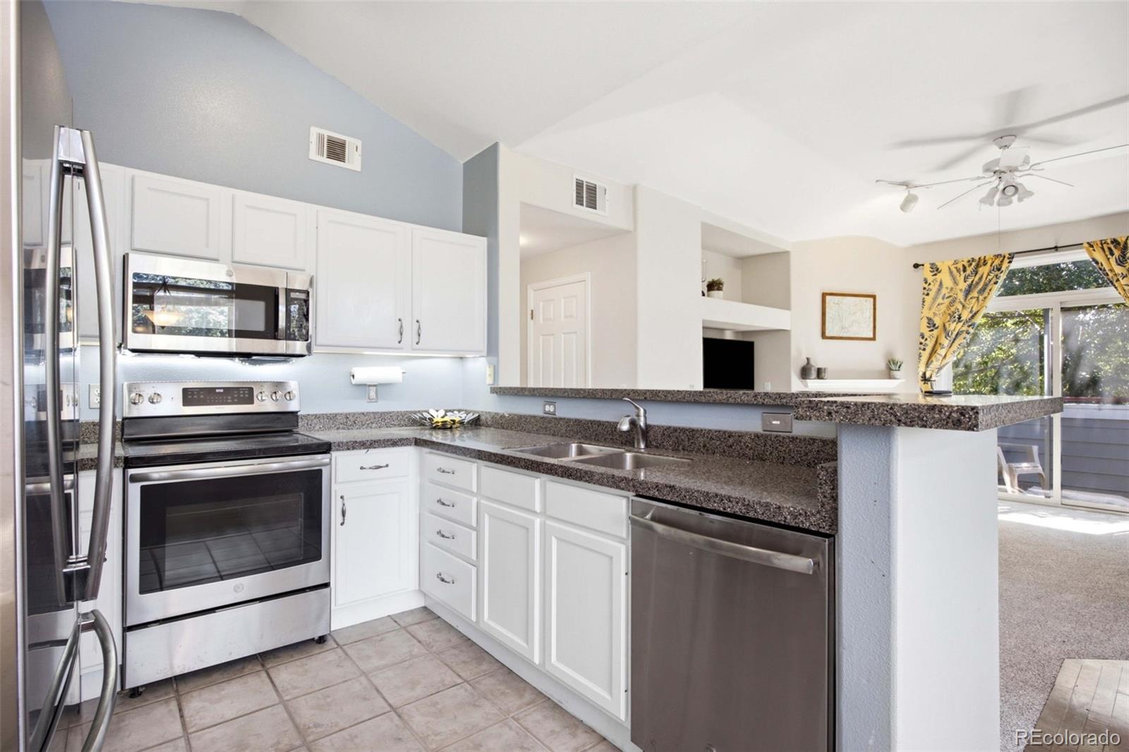 MLS Image #6 for 8500 e jefferson avenue 2f,denver, Colorado