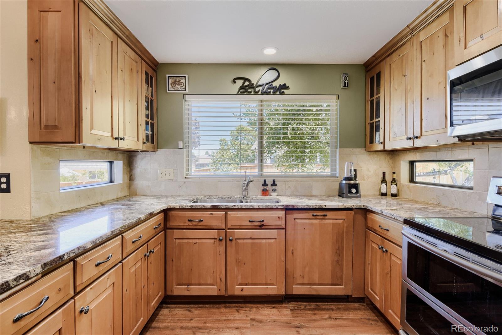 MLS Image #11 for 543  old stone drive,littleton, Colorado