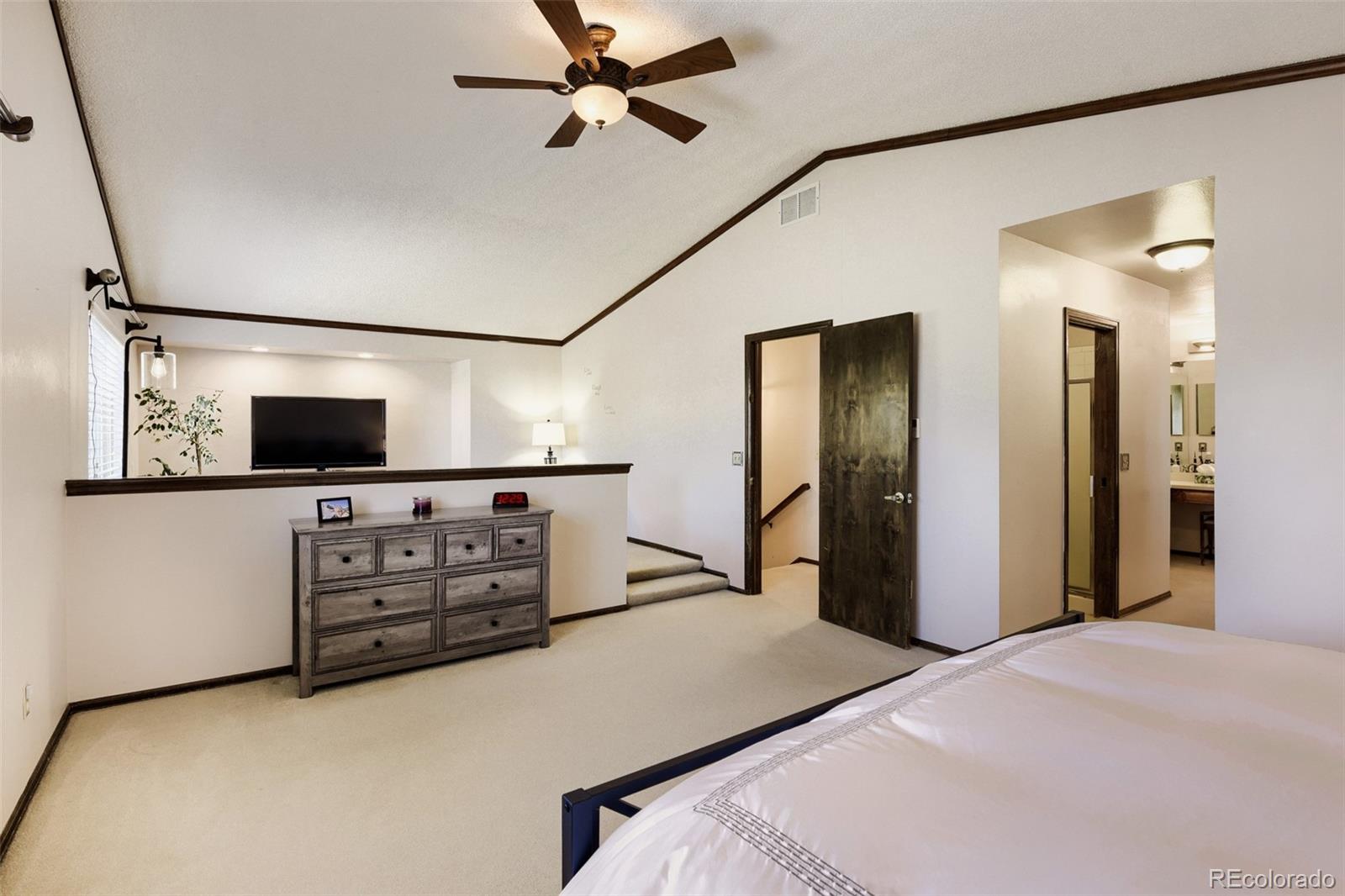 MLS Image #14 for 543  old stone drive,littleton, Colorado
