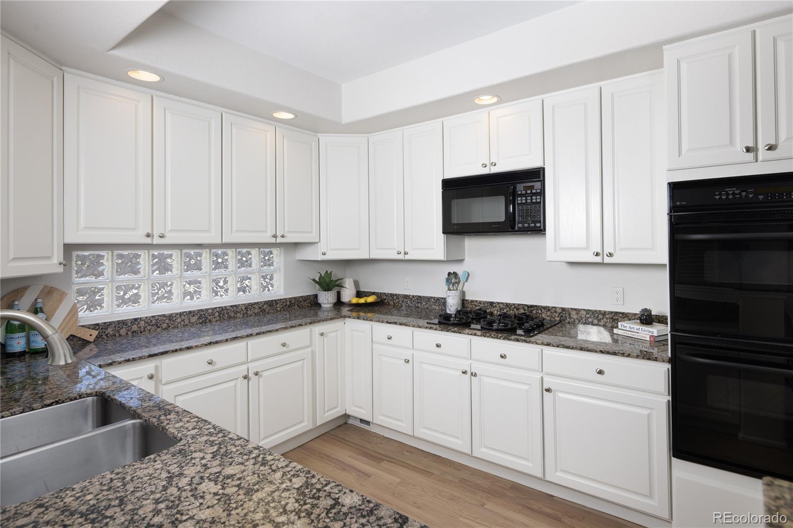 MLS Image #15 for 476 s lafayette street,denver, Colorado