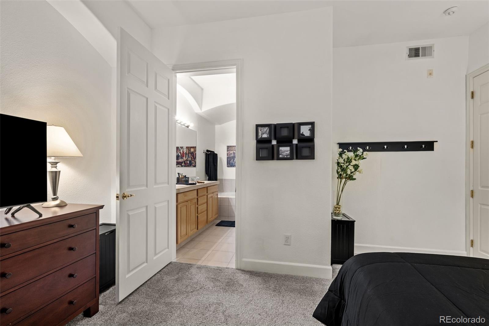 MLS Image #24 for 45 n ogden street 103,denver, Colorado