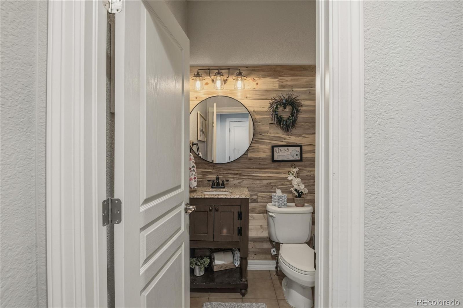 MLS Image #10 for 25042 e davies drive,aurora, Colorado