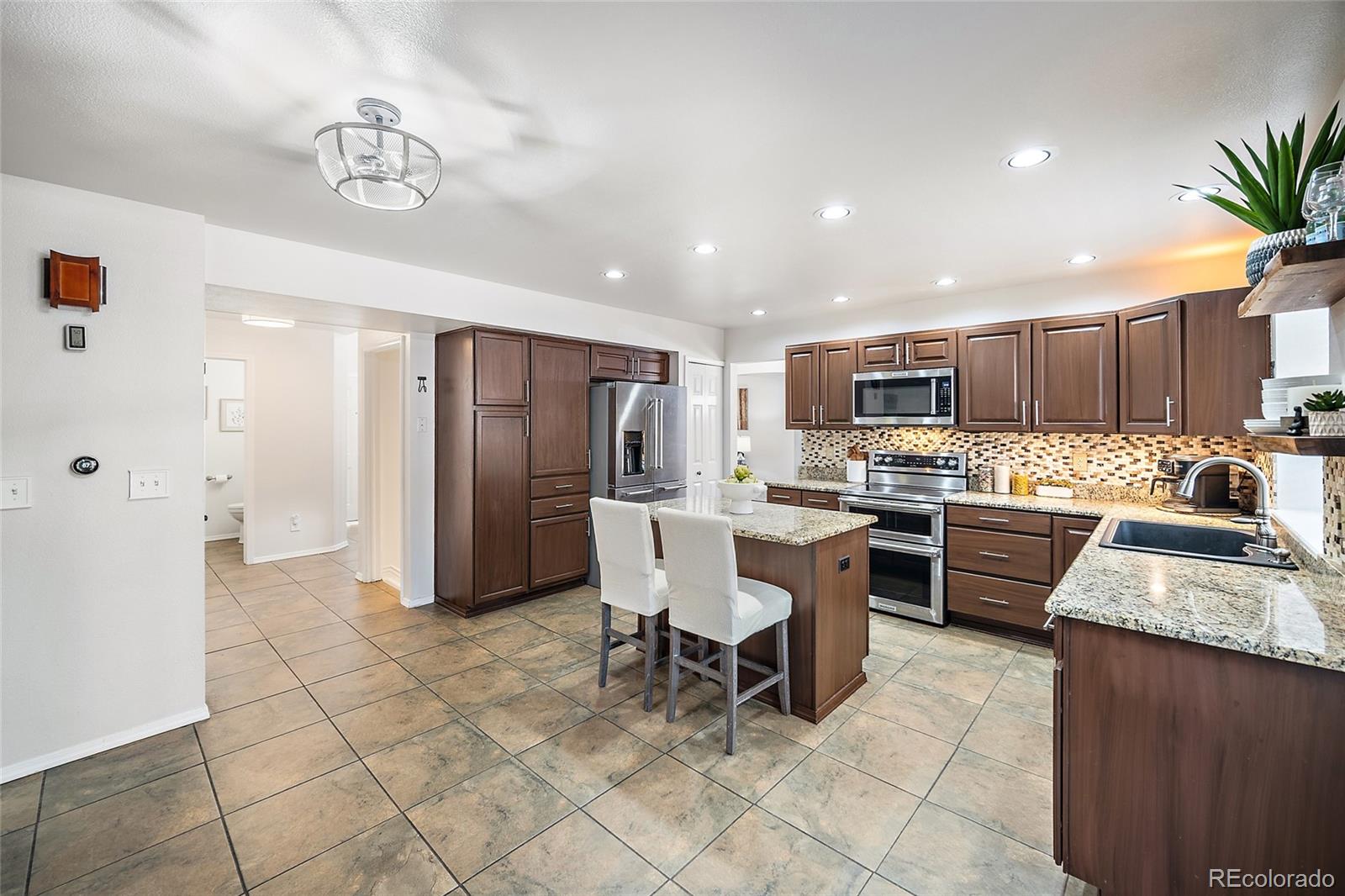 MLS Image #10 for 15973  longmeadow lane,colorado springs, Colorado